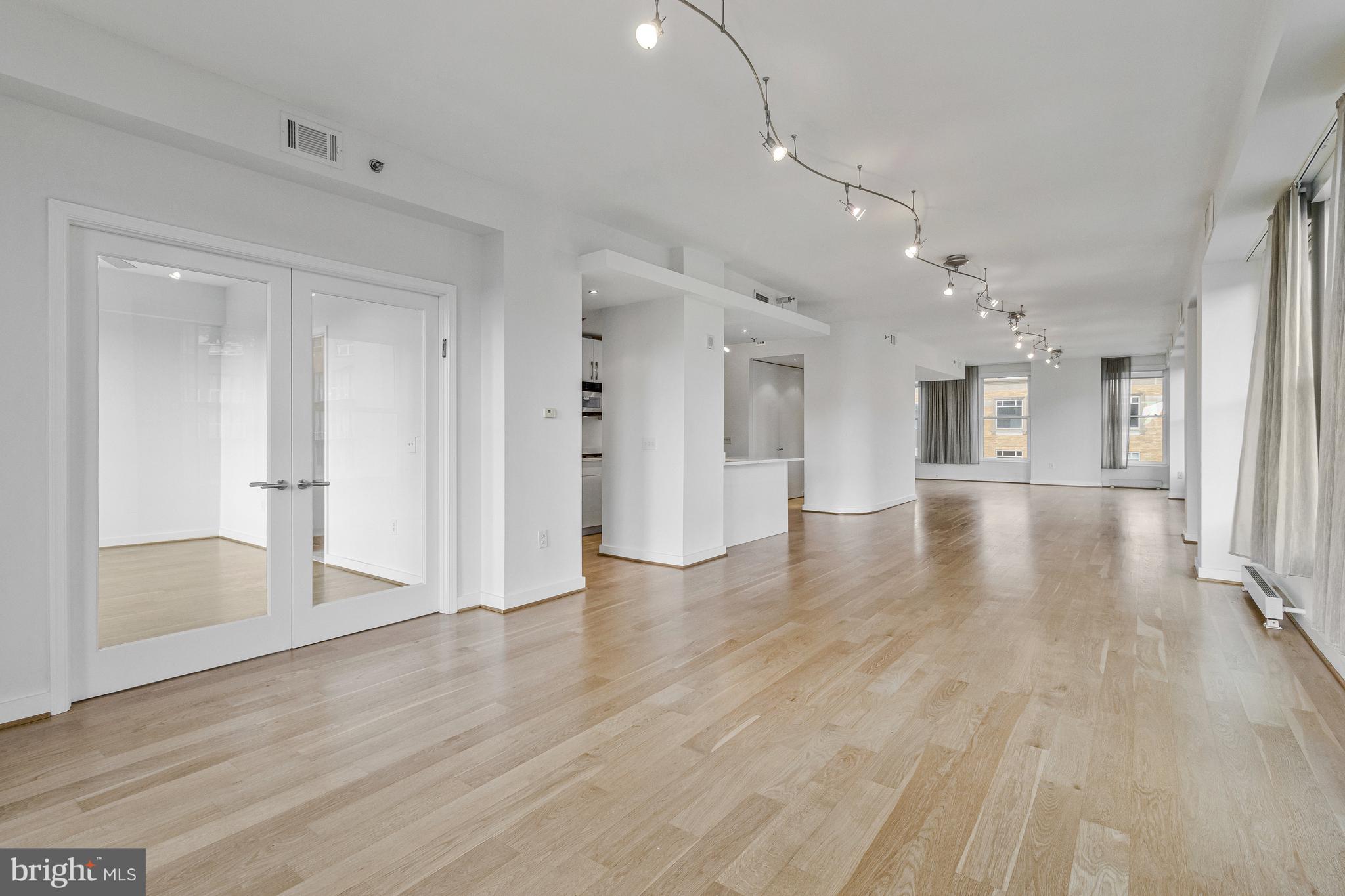 675 E STREET NW 900