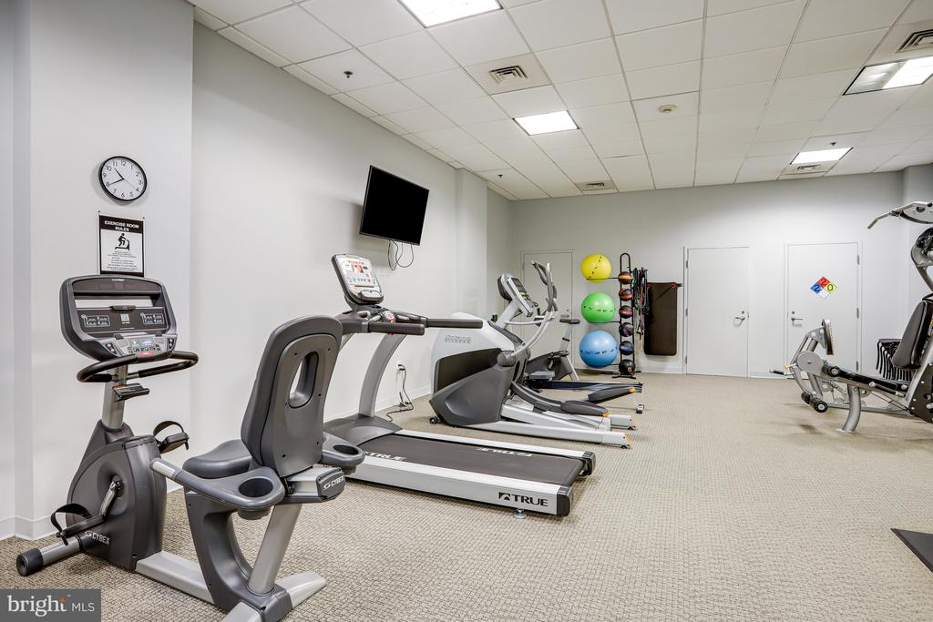 675 E STREET NW 900