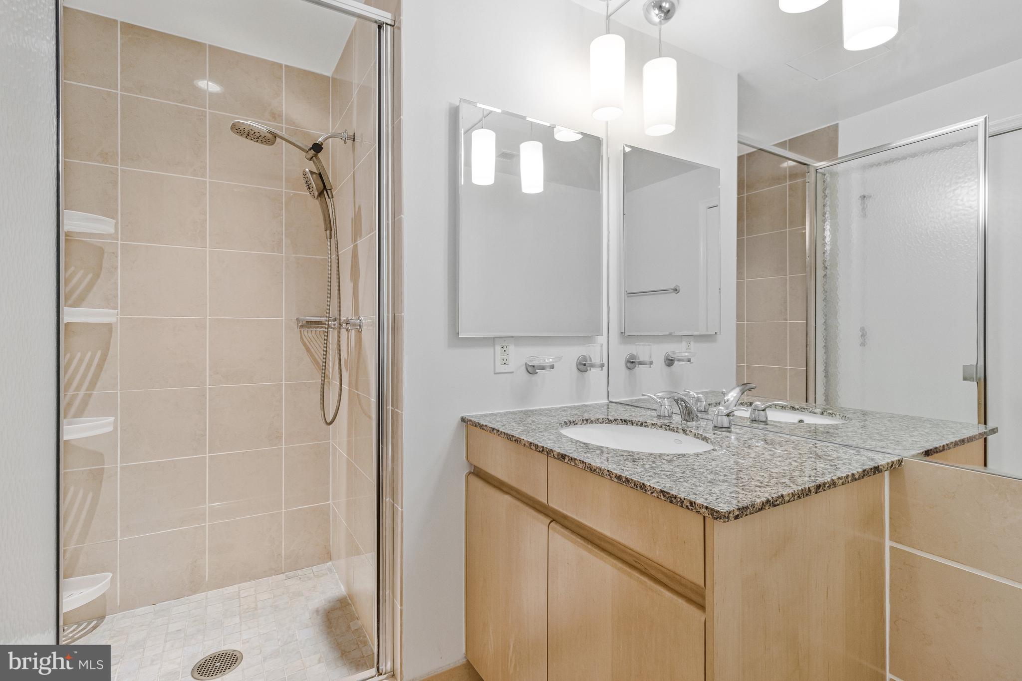 675 E STREET NW 900