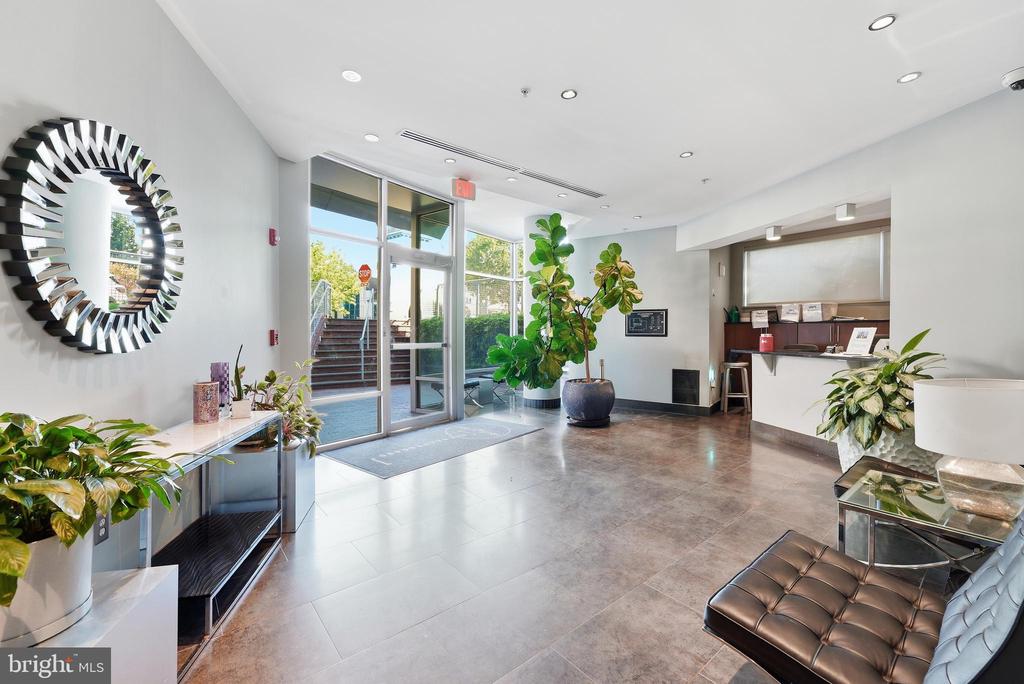 2100 11TH STREET NW Unit: 406