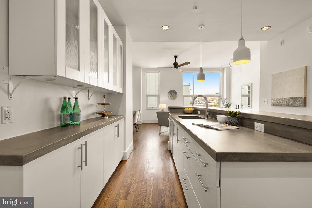 2100 11TH STREET NW Unit: 406