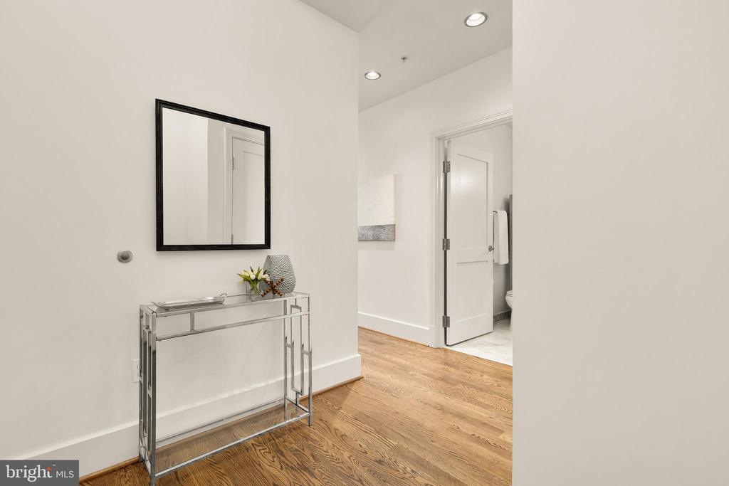 2100 11TH STREET NW Unit: 406