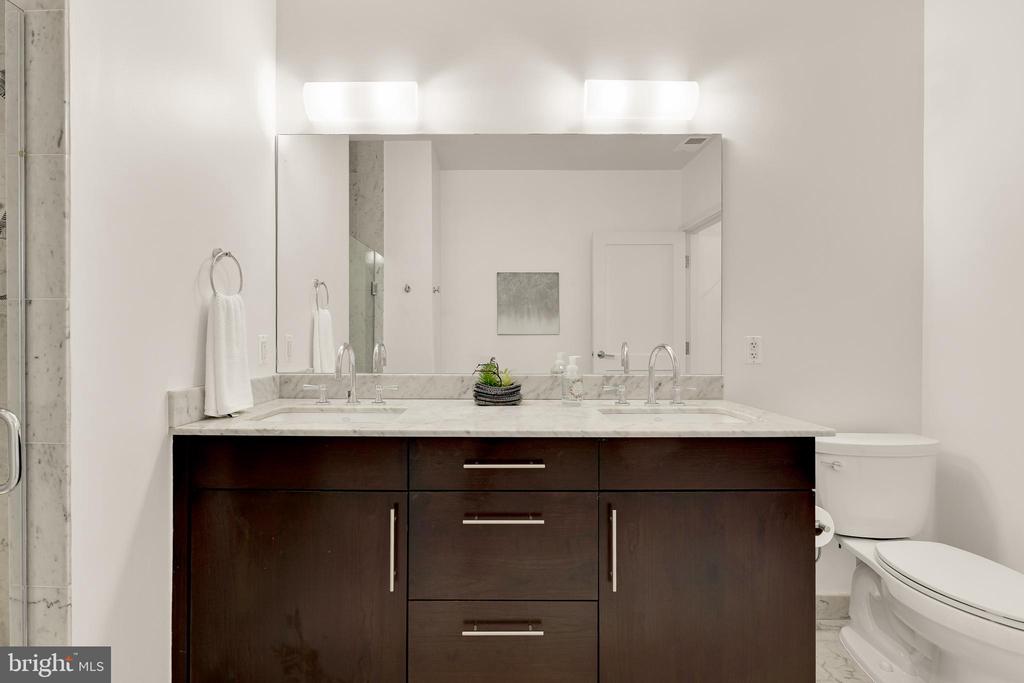 2100 11TH STREET NW Unit: 406