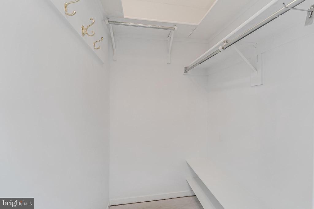2320 WISCONSIN AVENUE NW Unit: 303