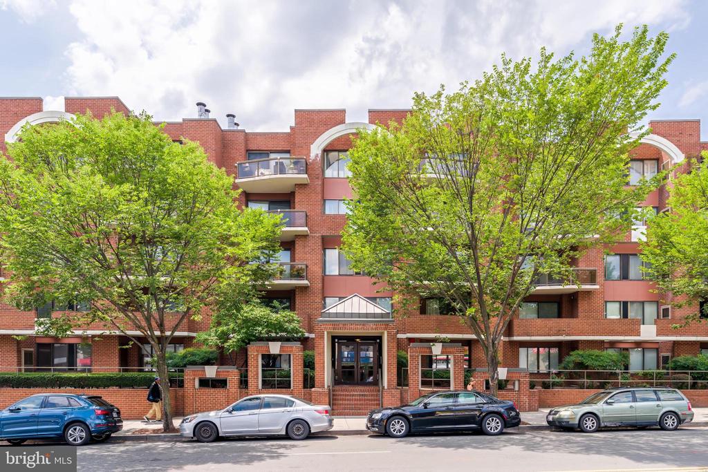 2320 WISCONSIN AVENUE NW Unit: 303