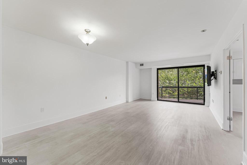 2320 WISCONSIN AVENUE NW Unit: 303