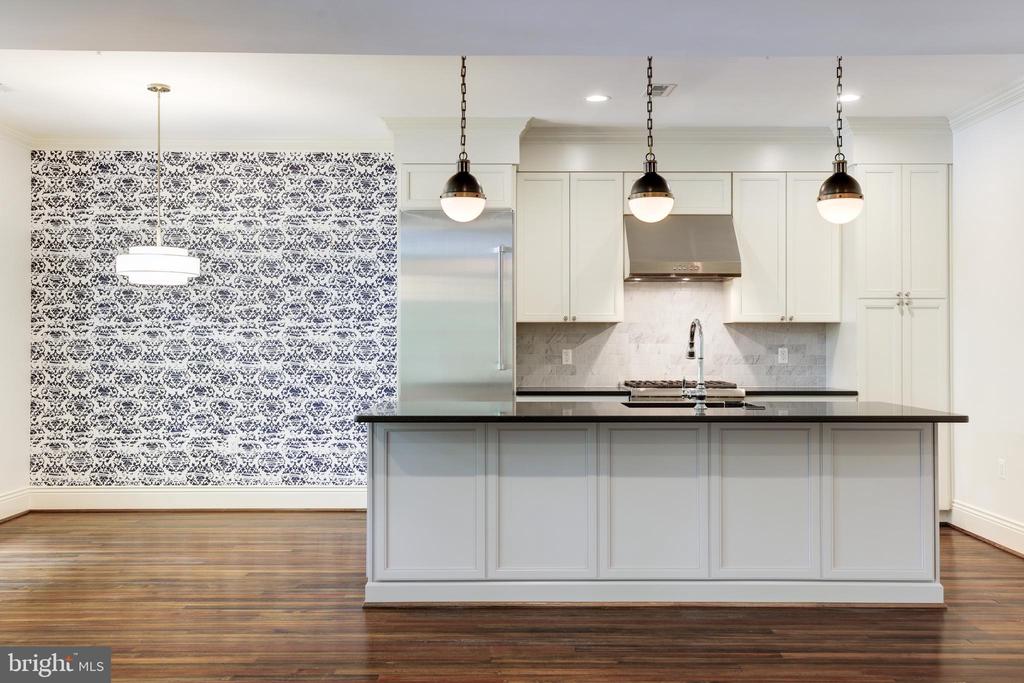 1848 BILTMORE STREET NW Unit: 4