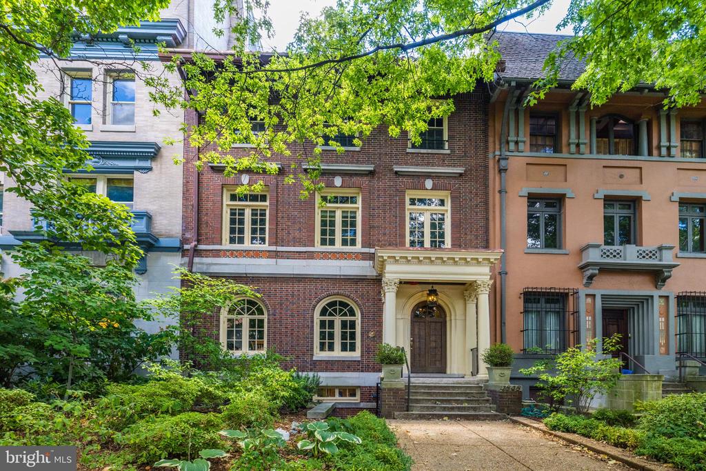 1848 BILTMORE STREET NW Unit: 4