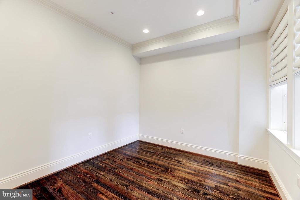 1848 BILTMORE STREET NW Unit: 4