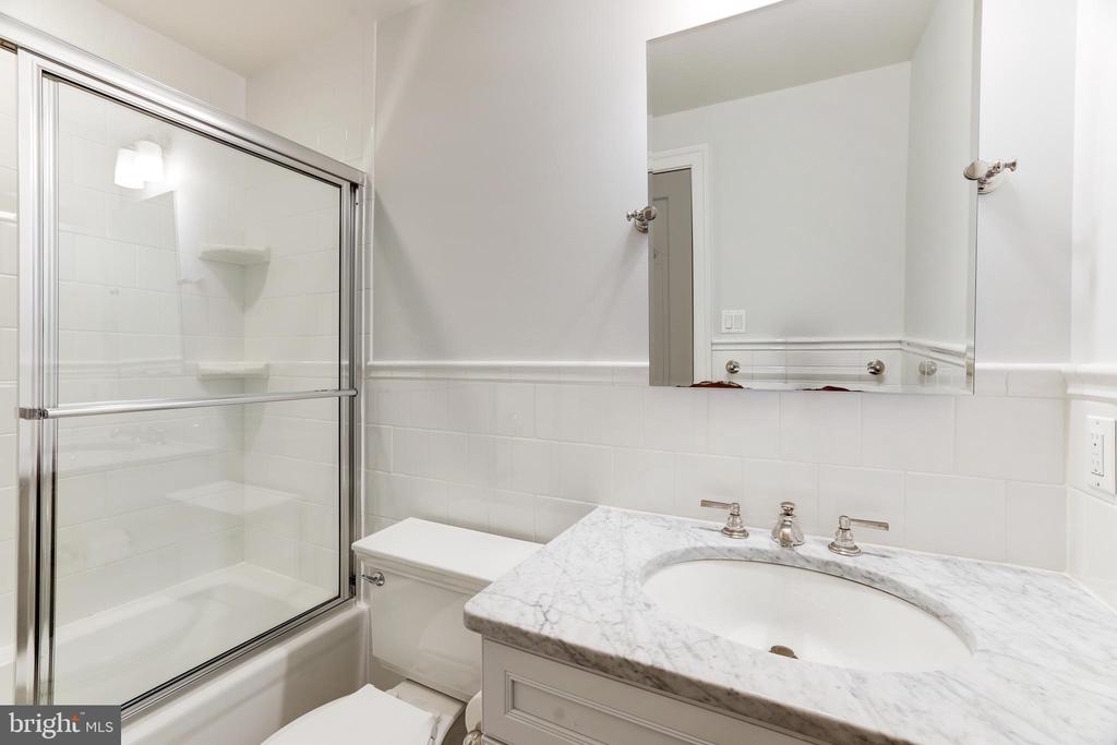 1848 BILTMORE STREET NW Unit: 4