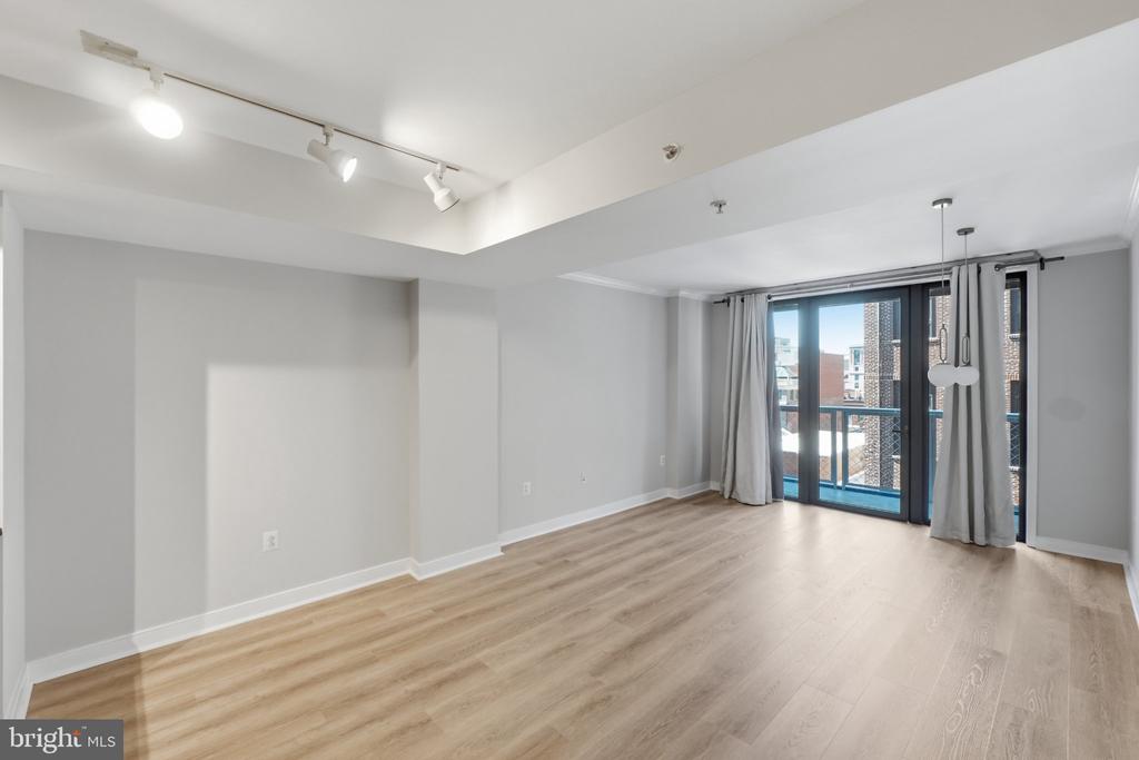631 D STREET NW Unit: 844