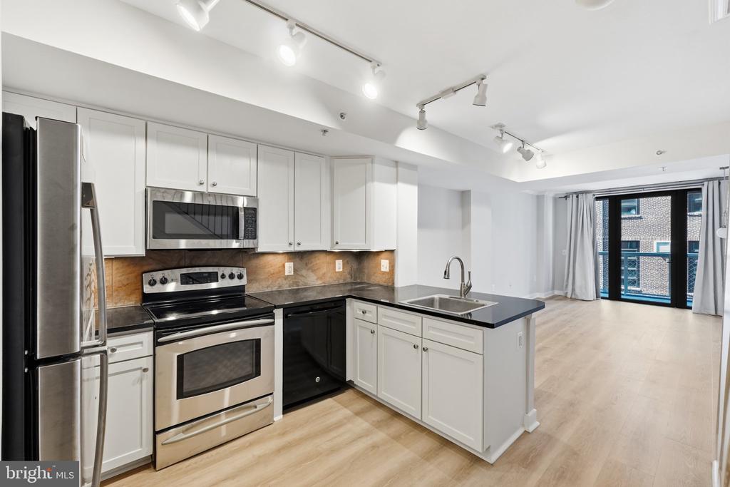 631 D STREET NW Unit: 844