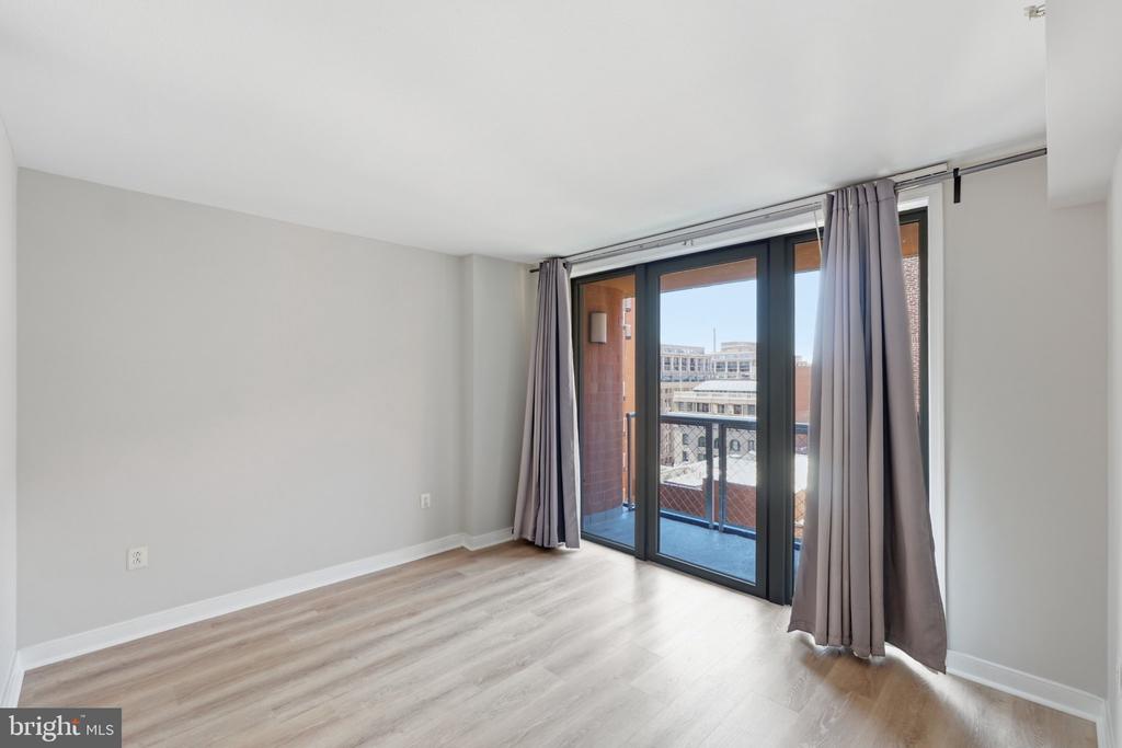 631 D STREET NW Unit: 844