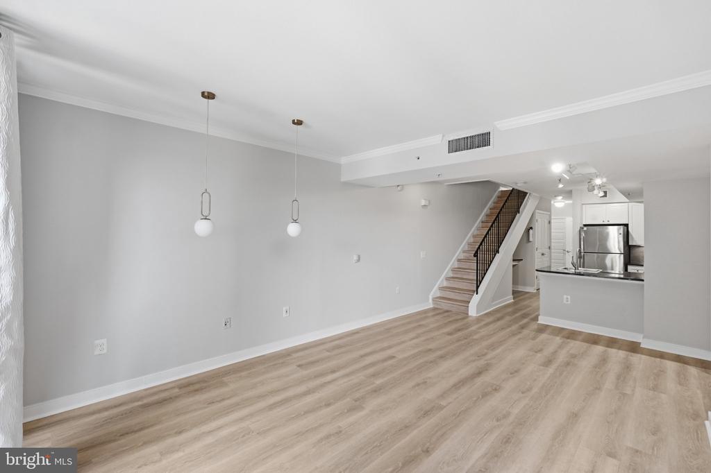 631 D STREET NW Unit: 844