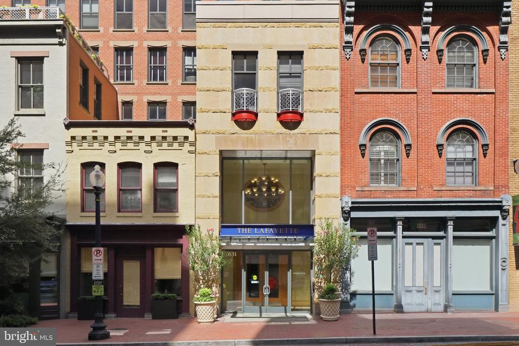 631 D STREET NW Unit: 844