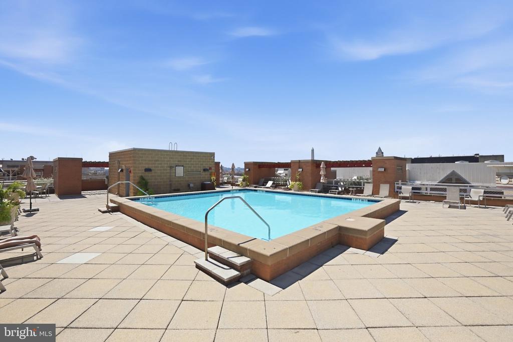 631 D STREET NW Unit: 844
