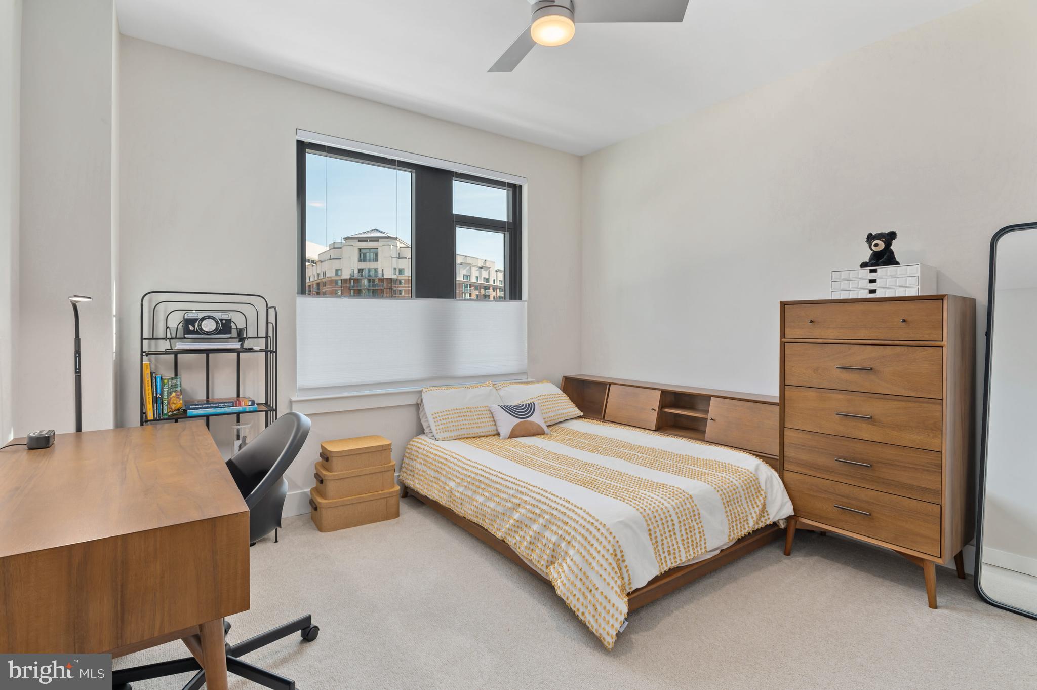 4960 Fairmont Avenue Unit: 707