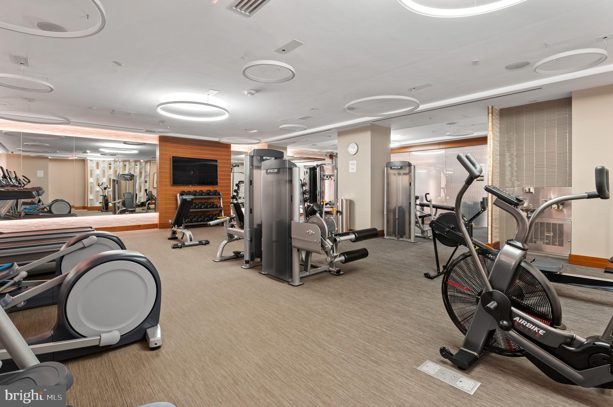 4960 Fairmont Avenue Unit: 707