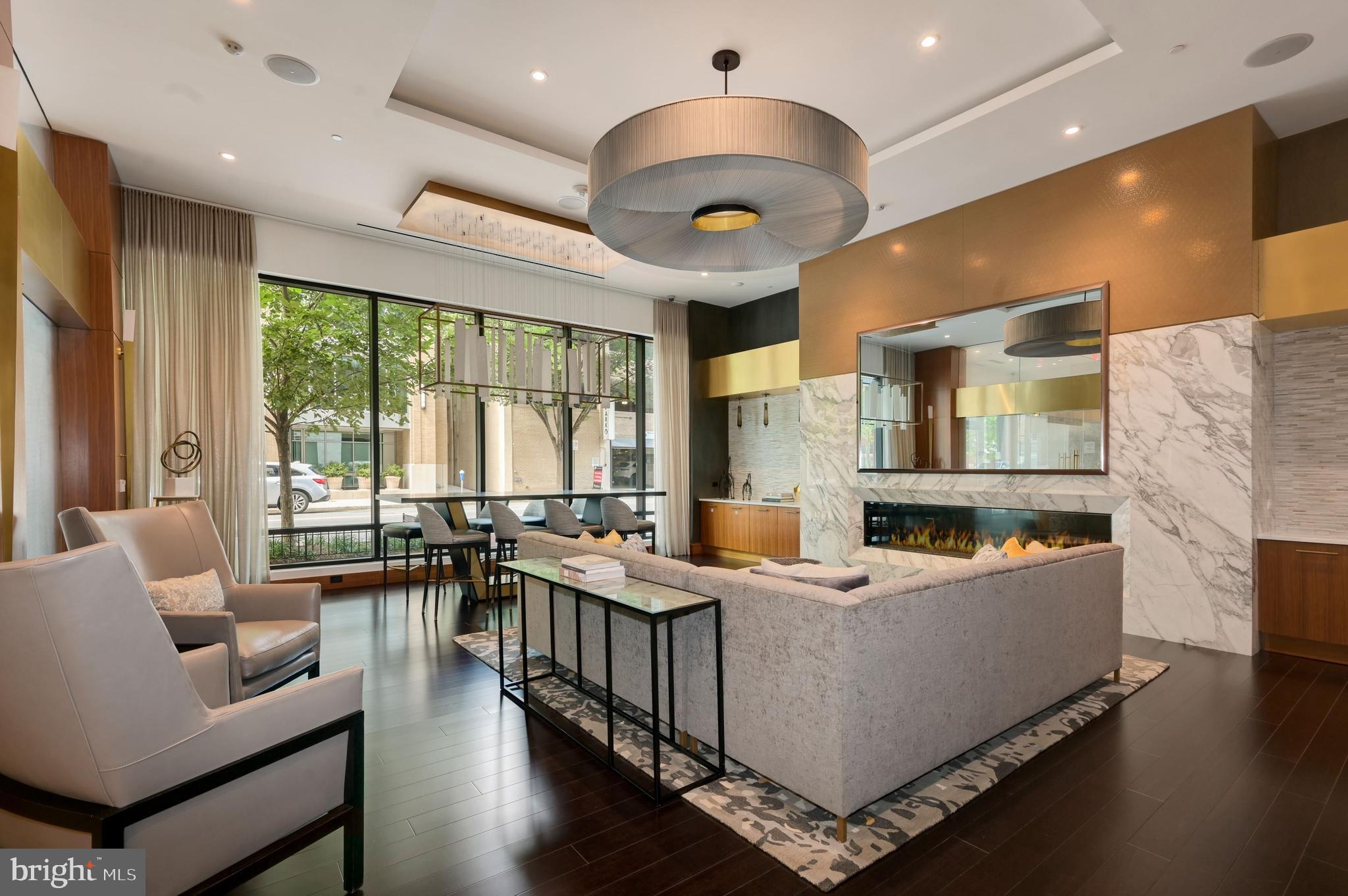 4960 Fairmont Avenue Unit: 707