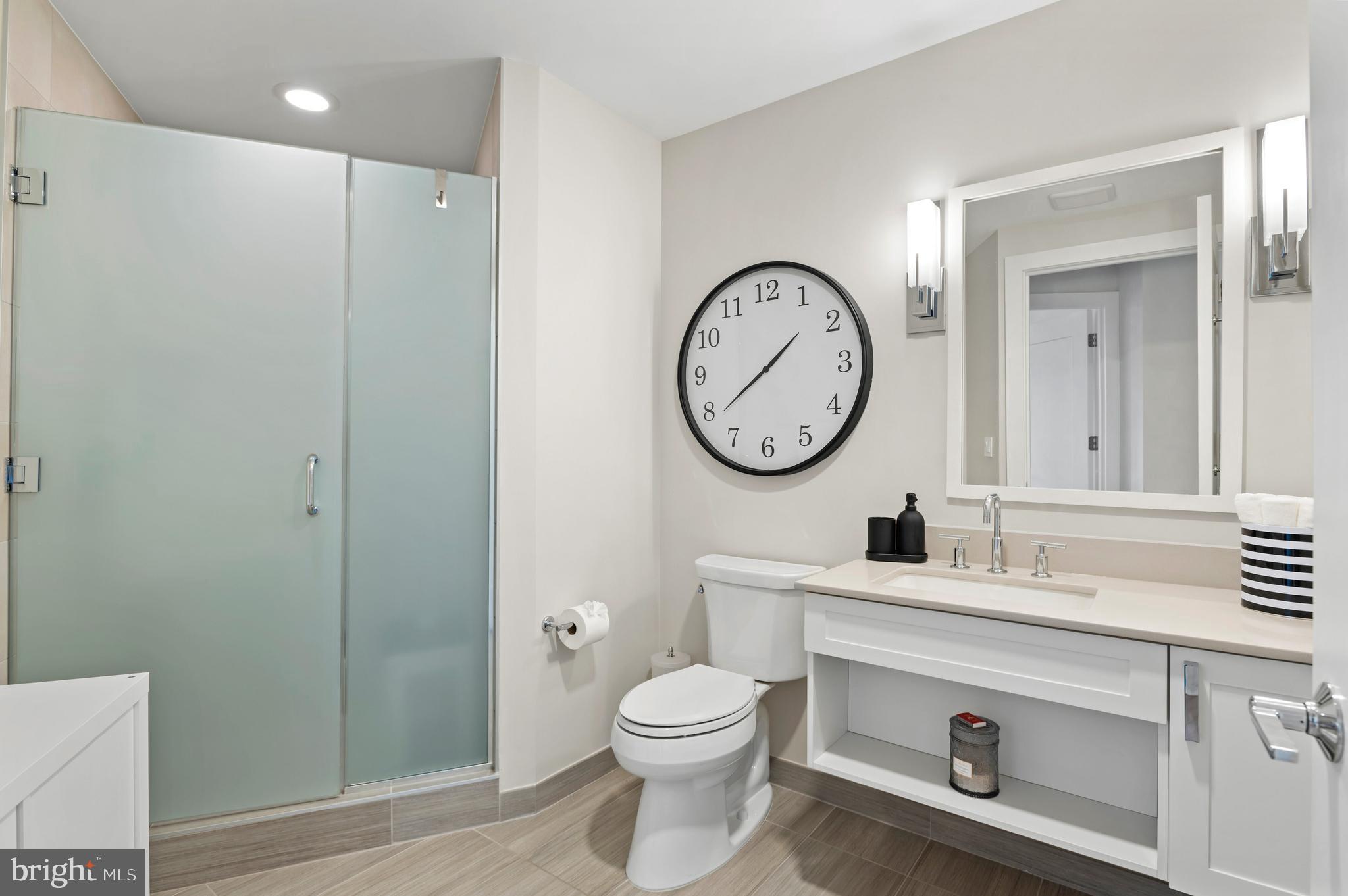 4960 Fairmont Avenue Unit: 707