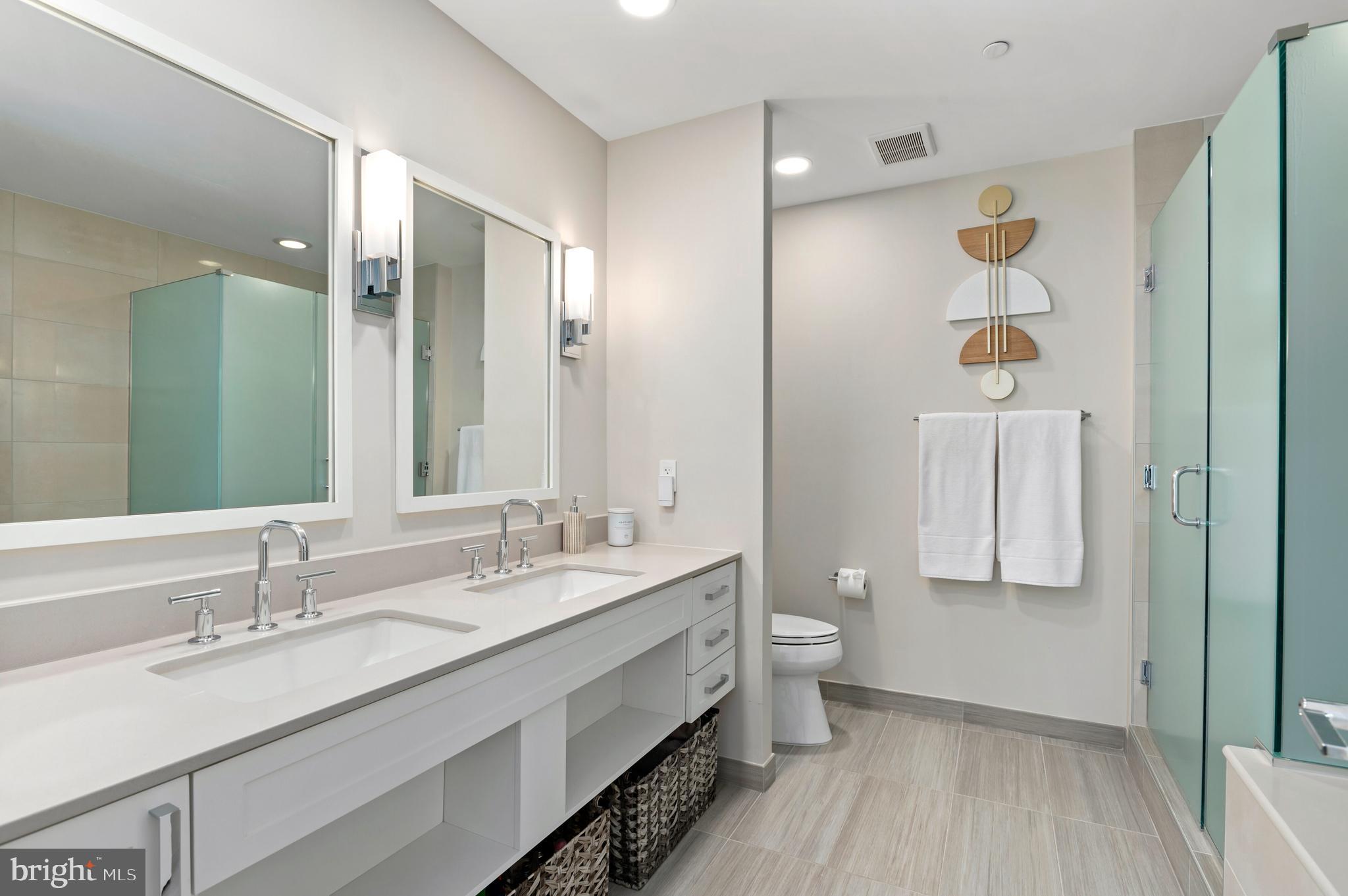 4960 Fairmont Avenue Unit: 707