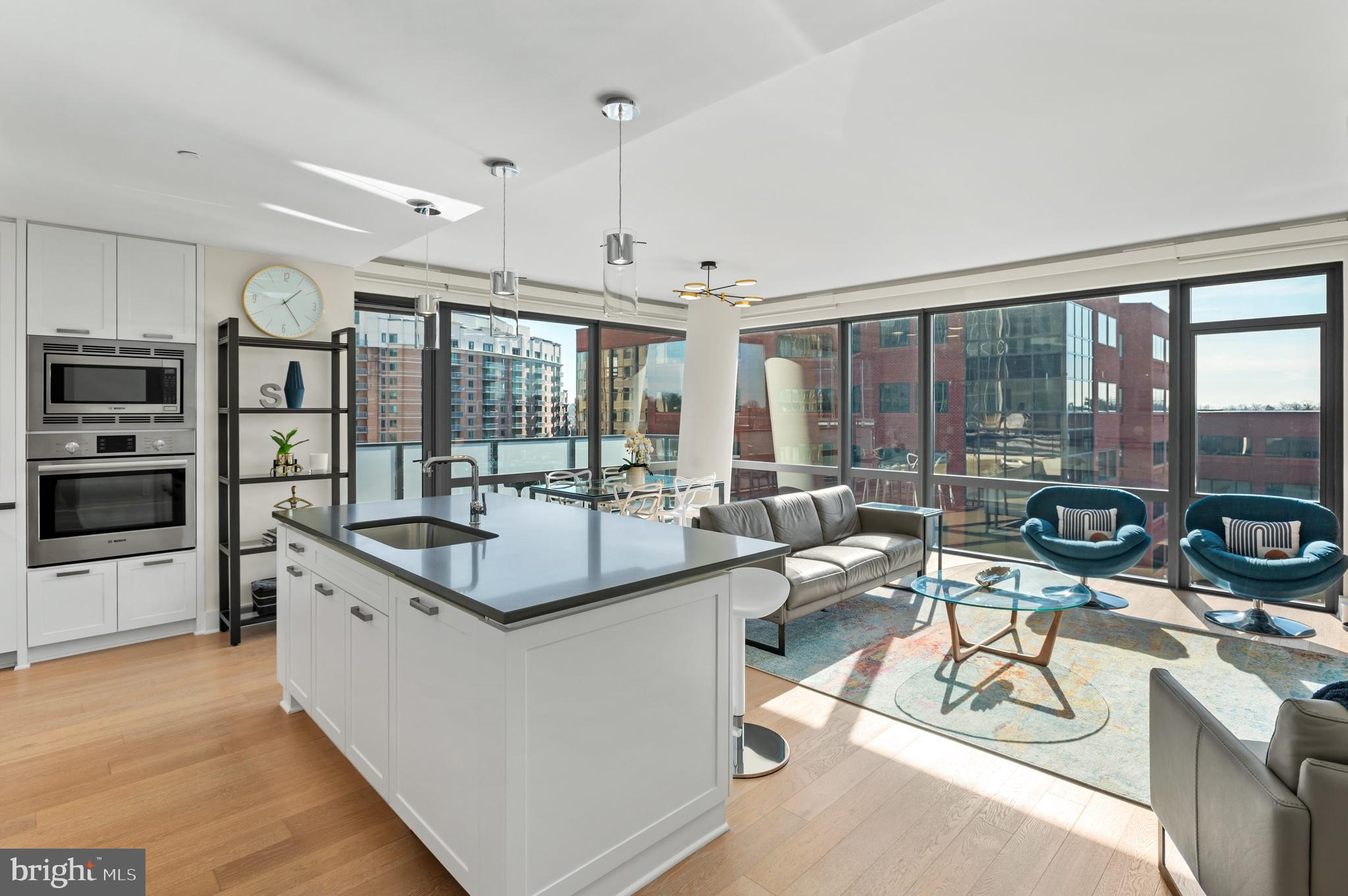 4960 Fairmont Avenue Unit: 707