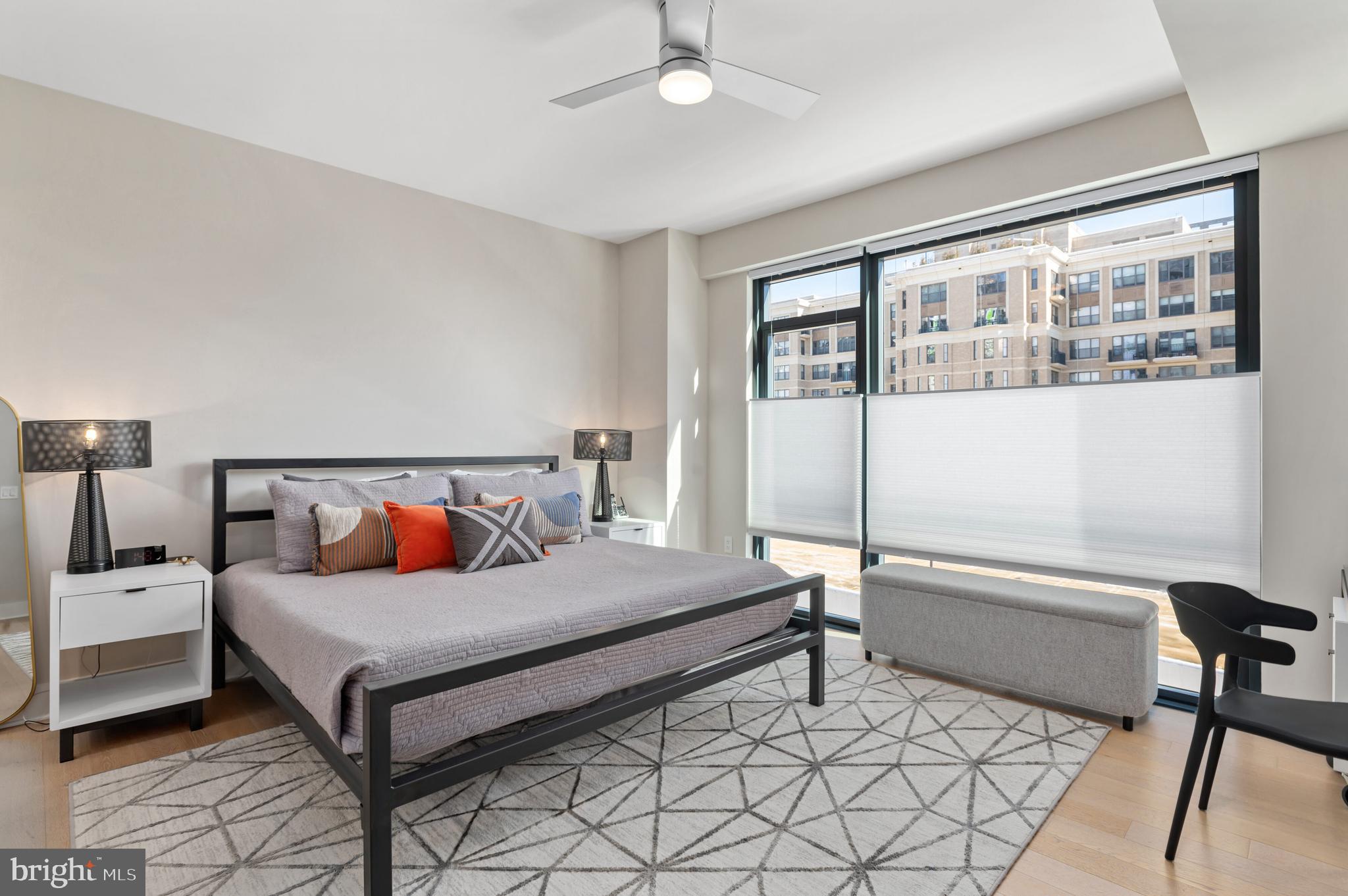 4960 Fairmont Avenue Unit: 707