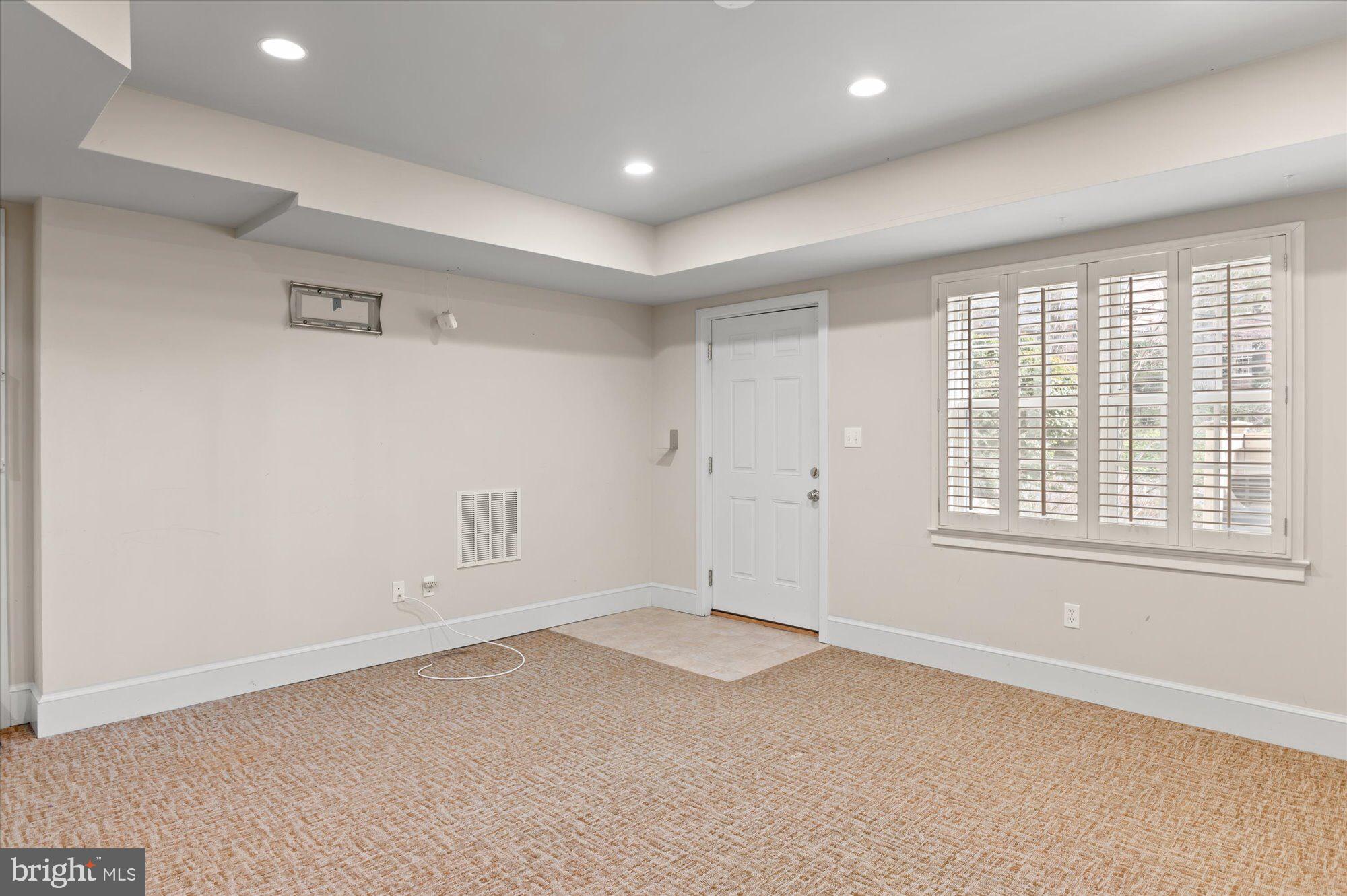 5113 Duvall Dr