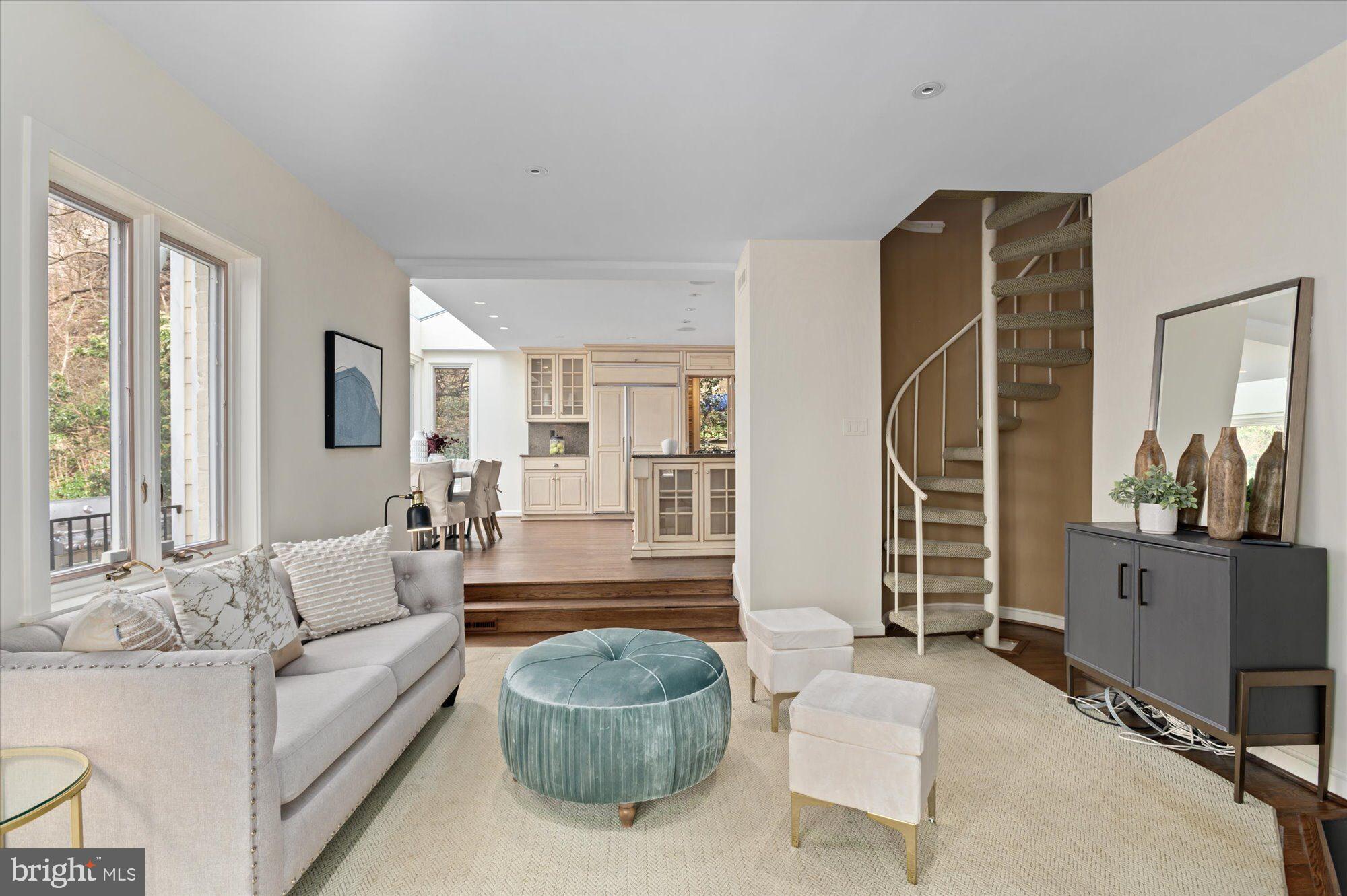 5113 Duvall Dr