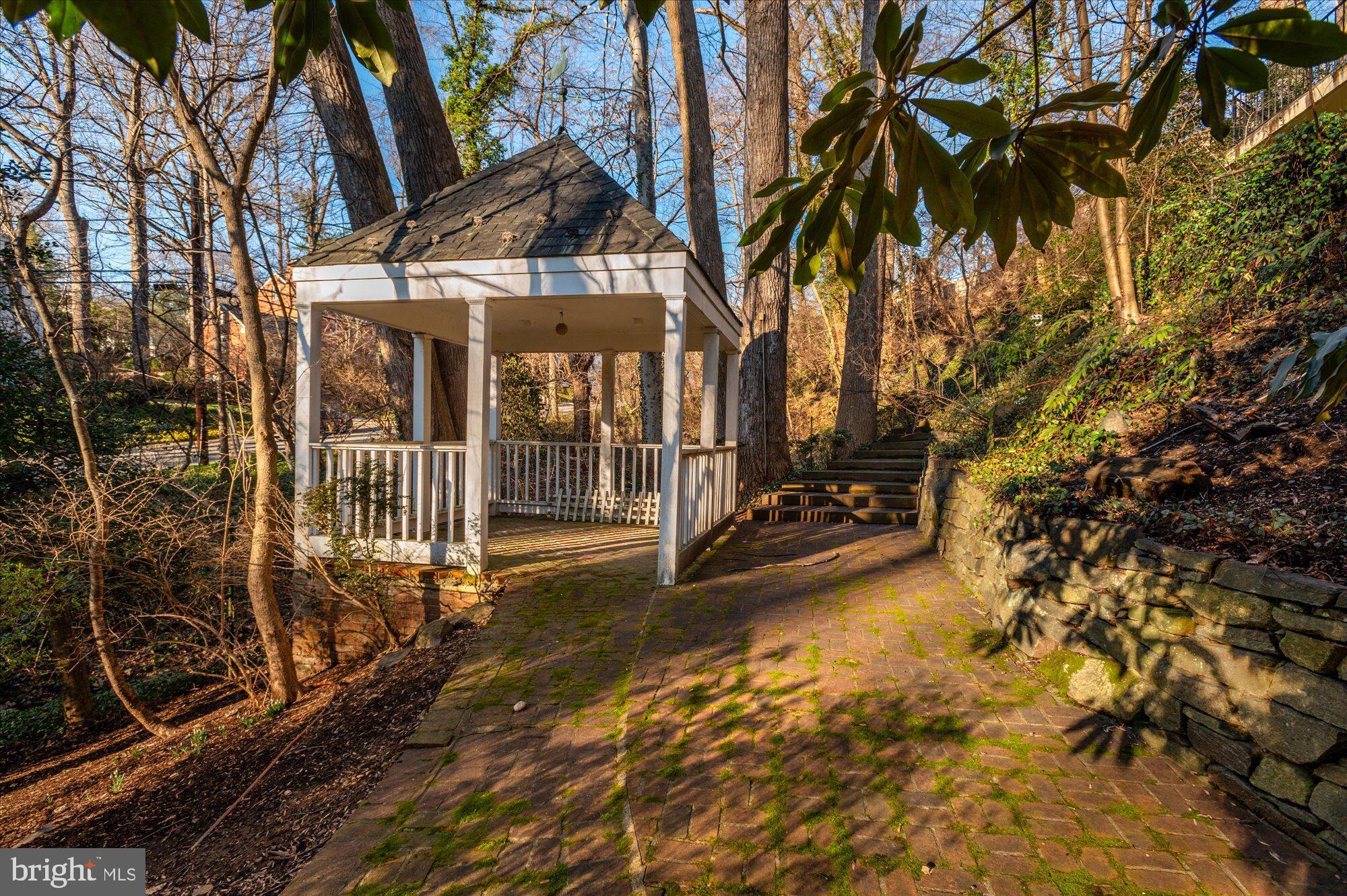 5113 Duvall Dr