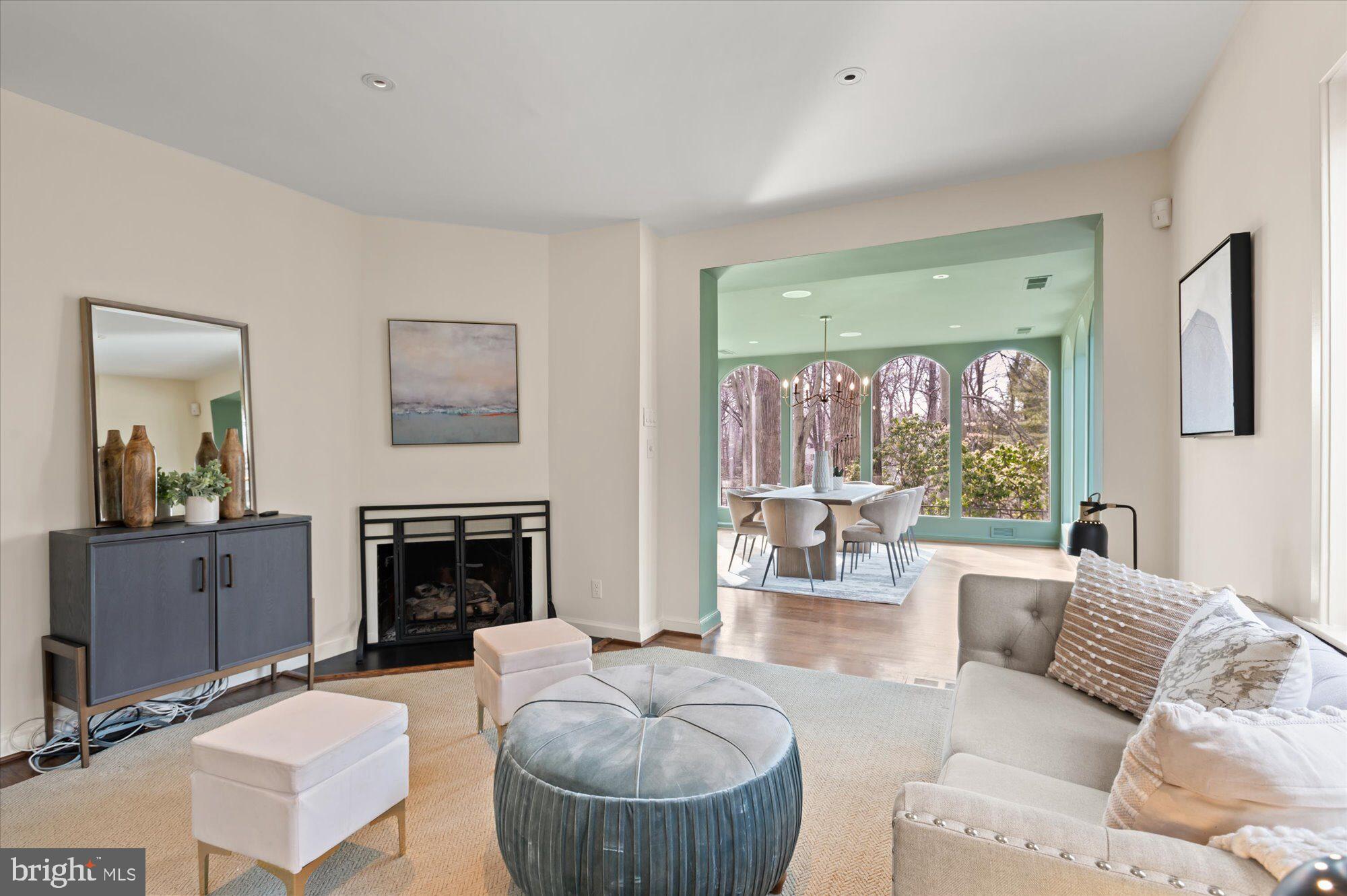 5113 Duvall Dr