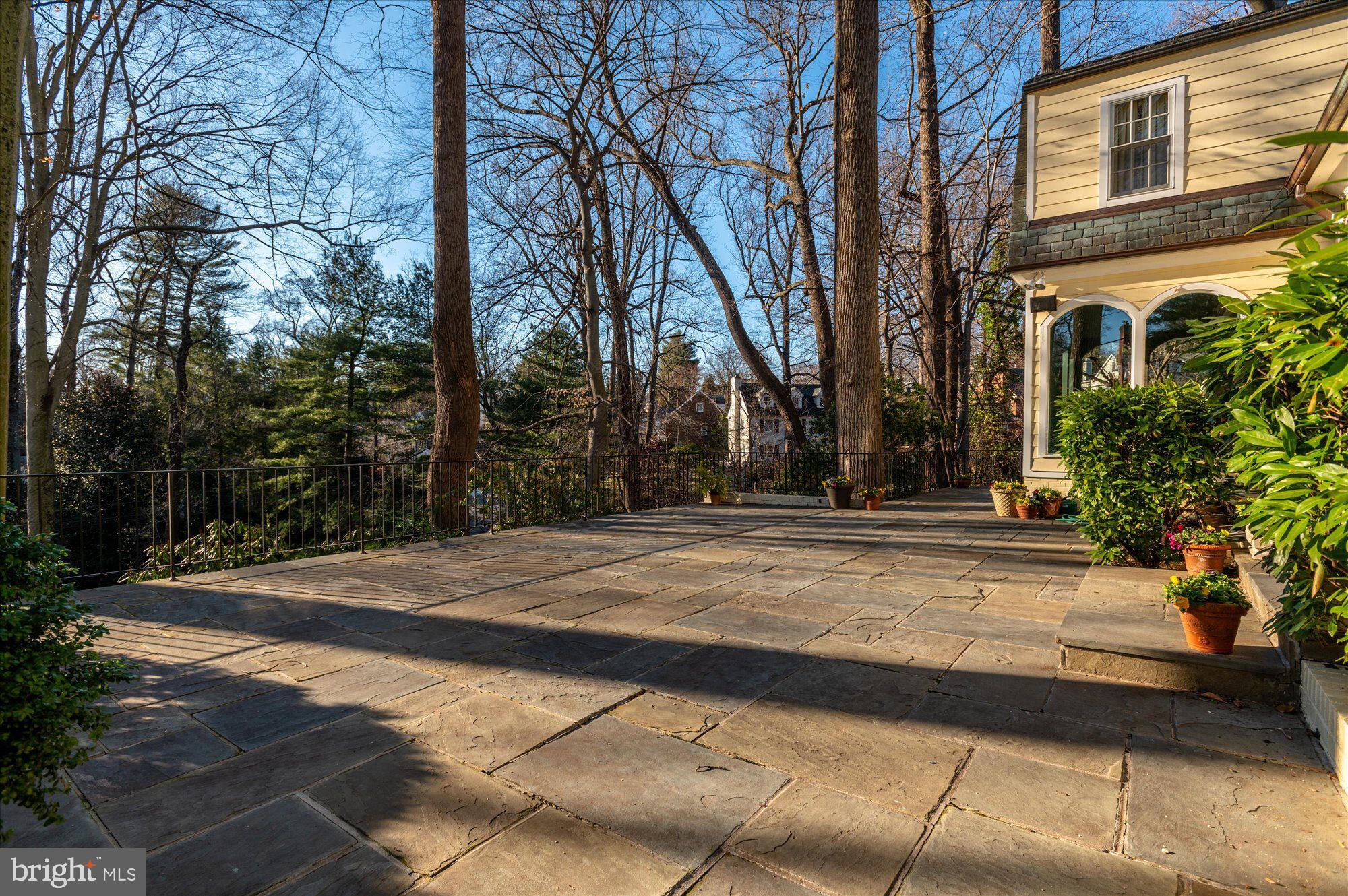 5113 Duvall Dr