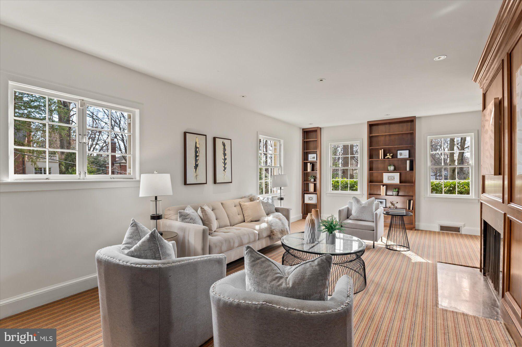 5113 Duvall Dr