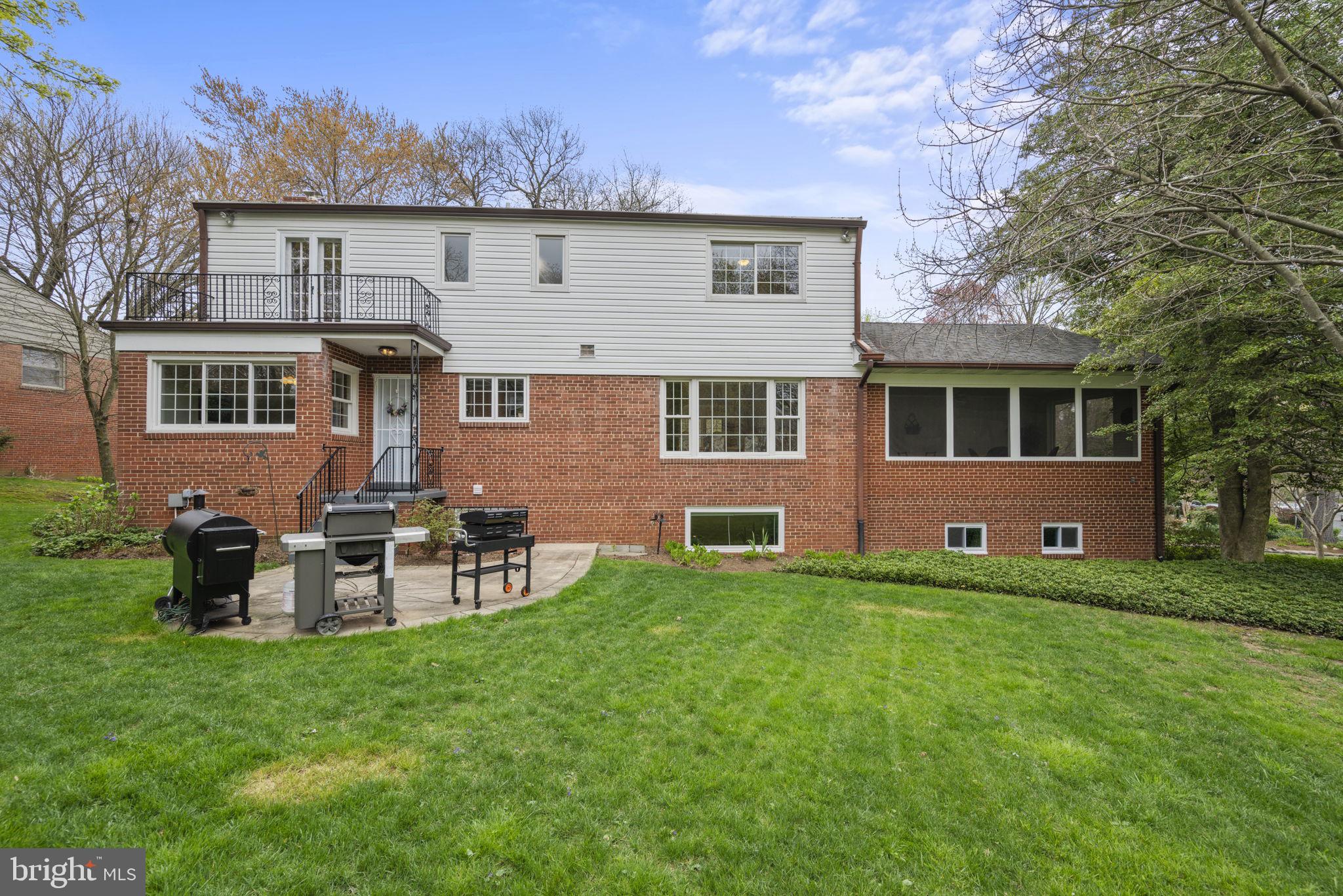 9823 Haverhill Dr