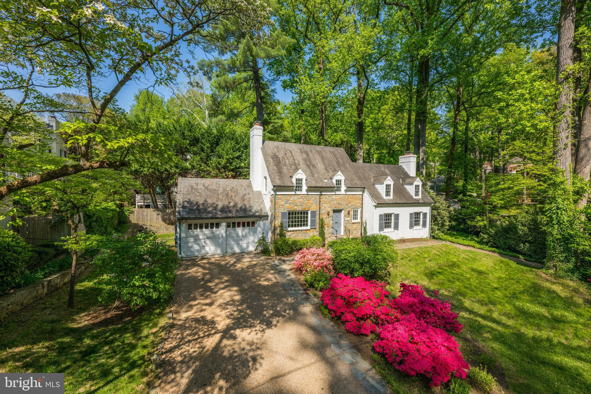 5221 Duvall Dr