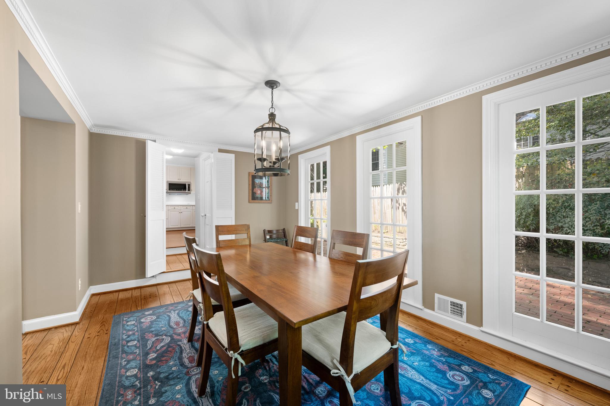 5221 Duvall Dr