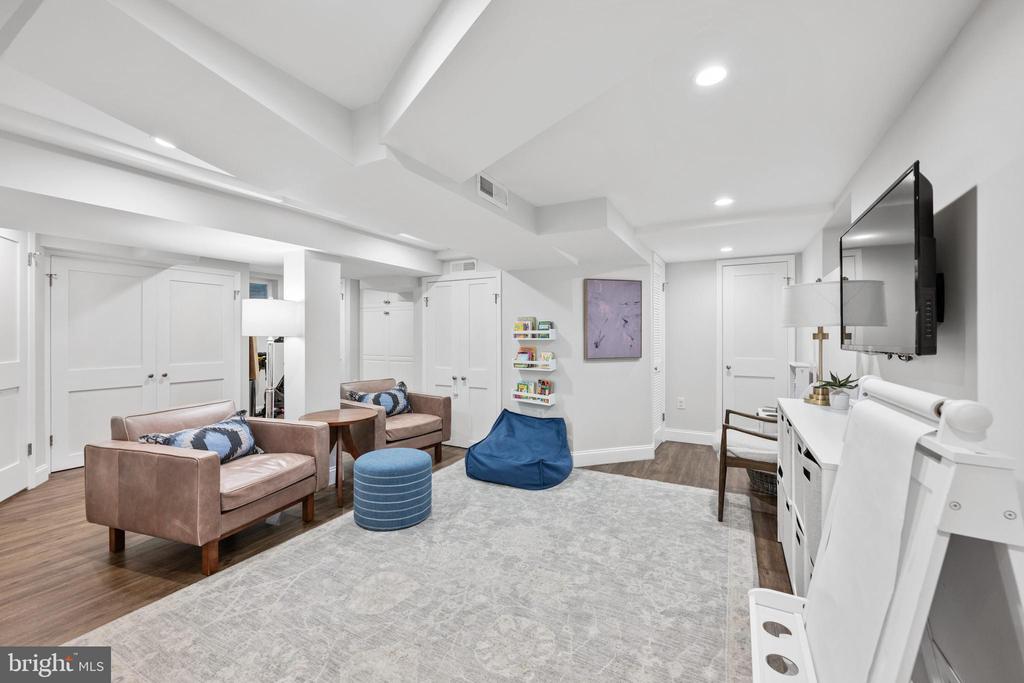 5907 Cobalt Rd