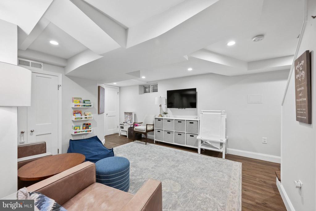 5907 Cobalt Rd