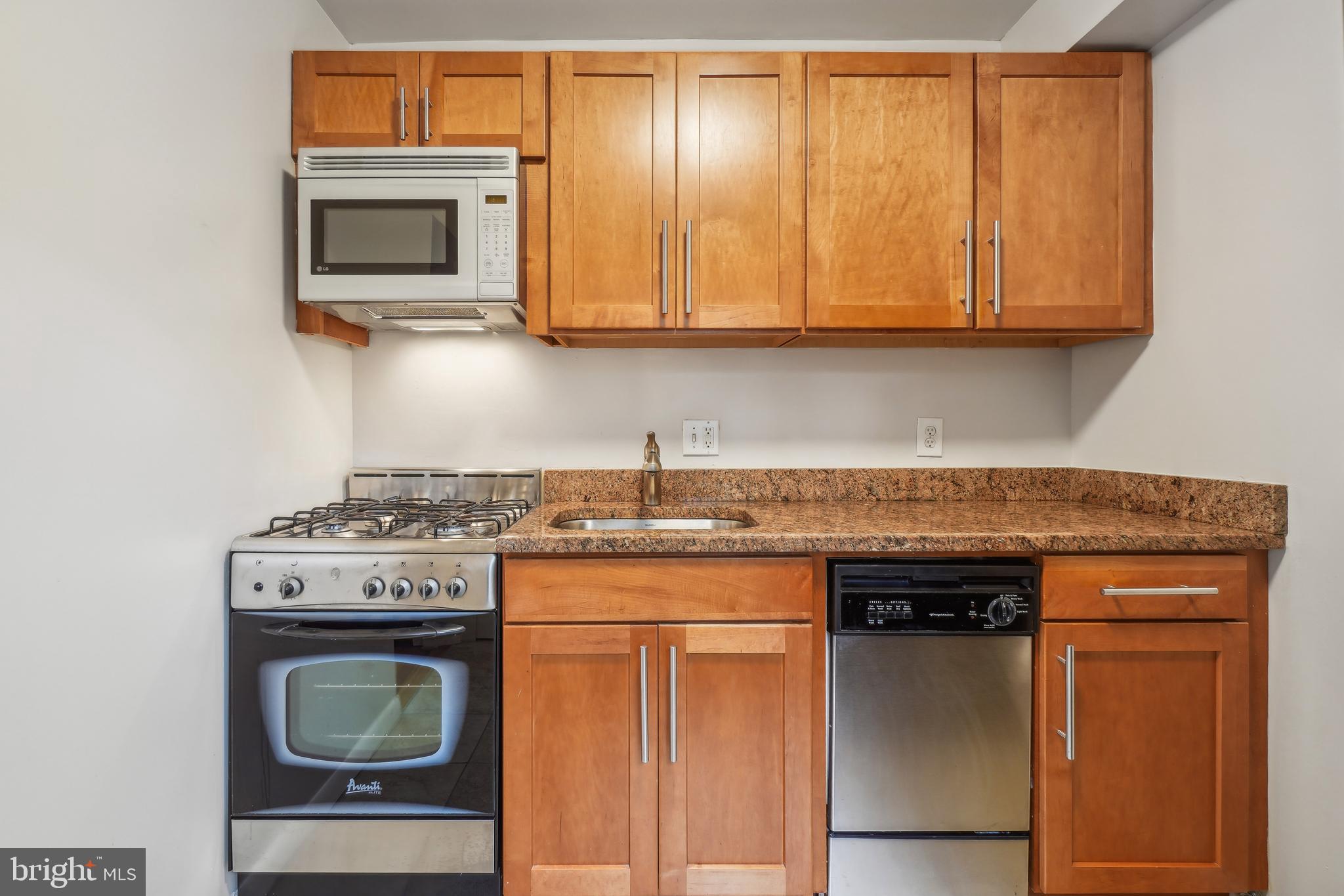 111 Lee Ave #302