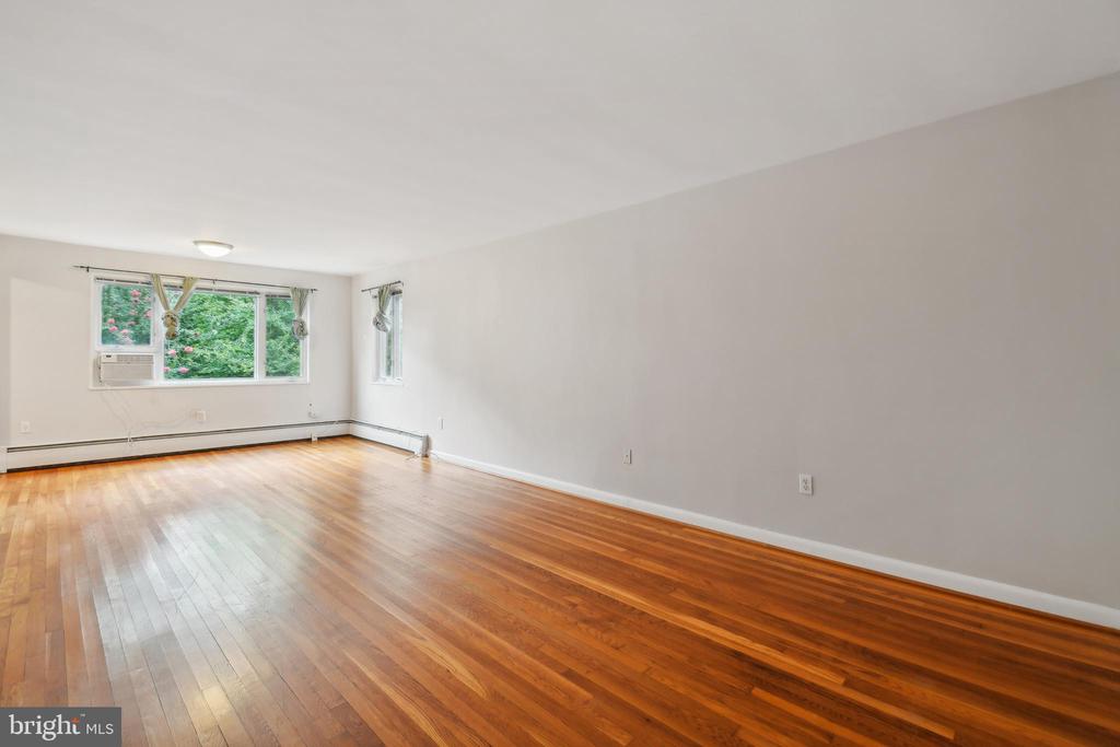 111 Lee Ave #302