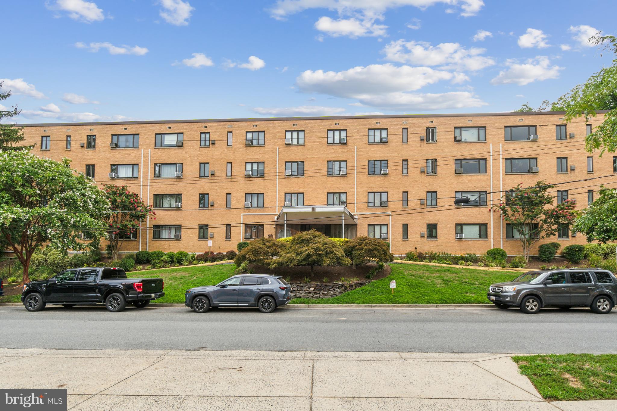 111 Lee Ave #302
