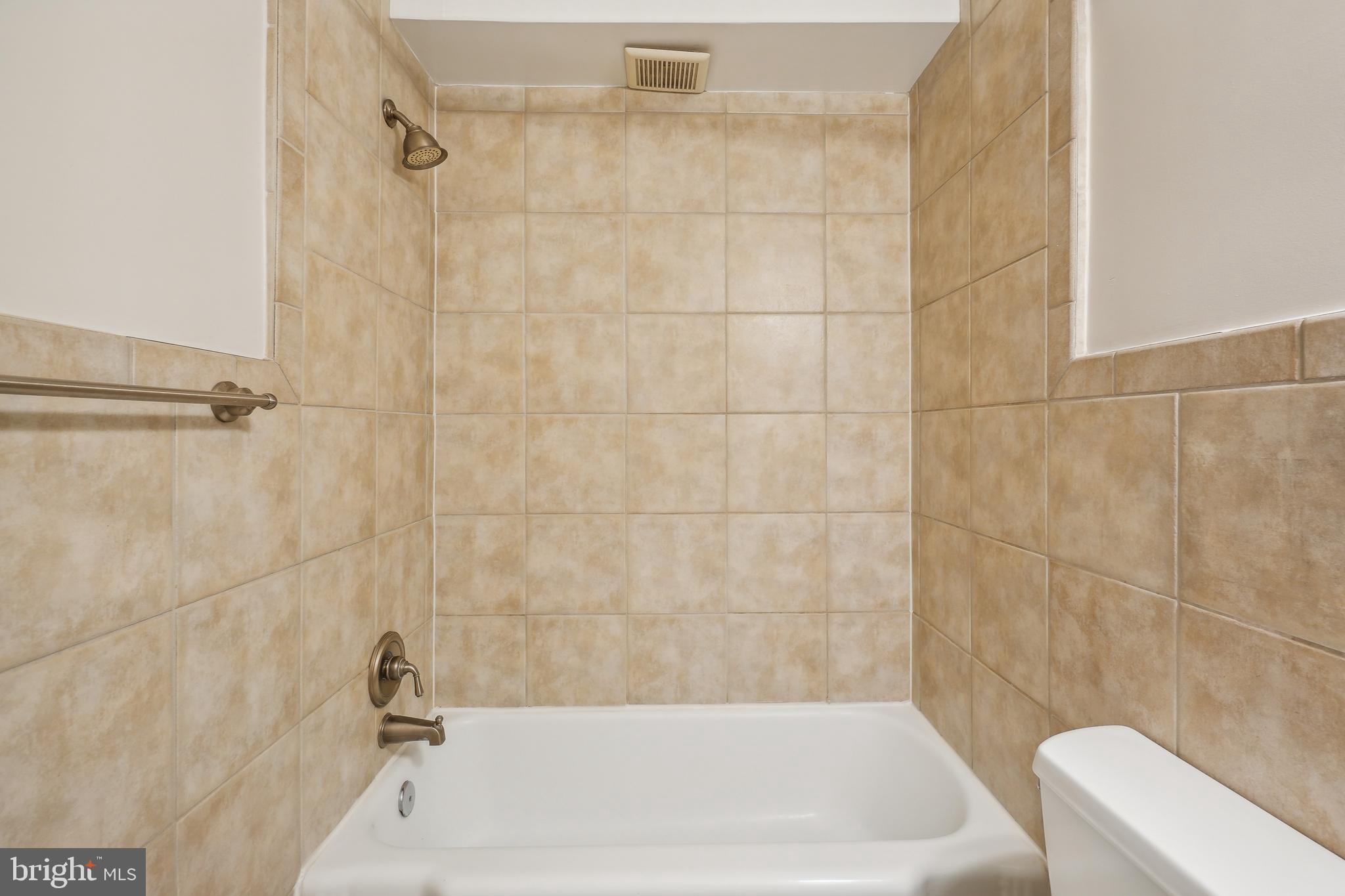 111 Lee Ave #302