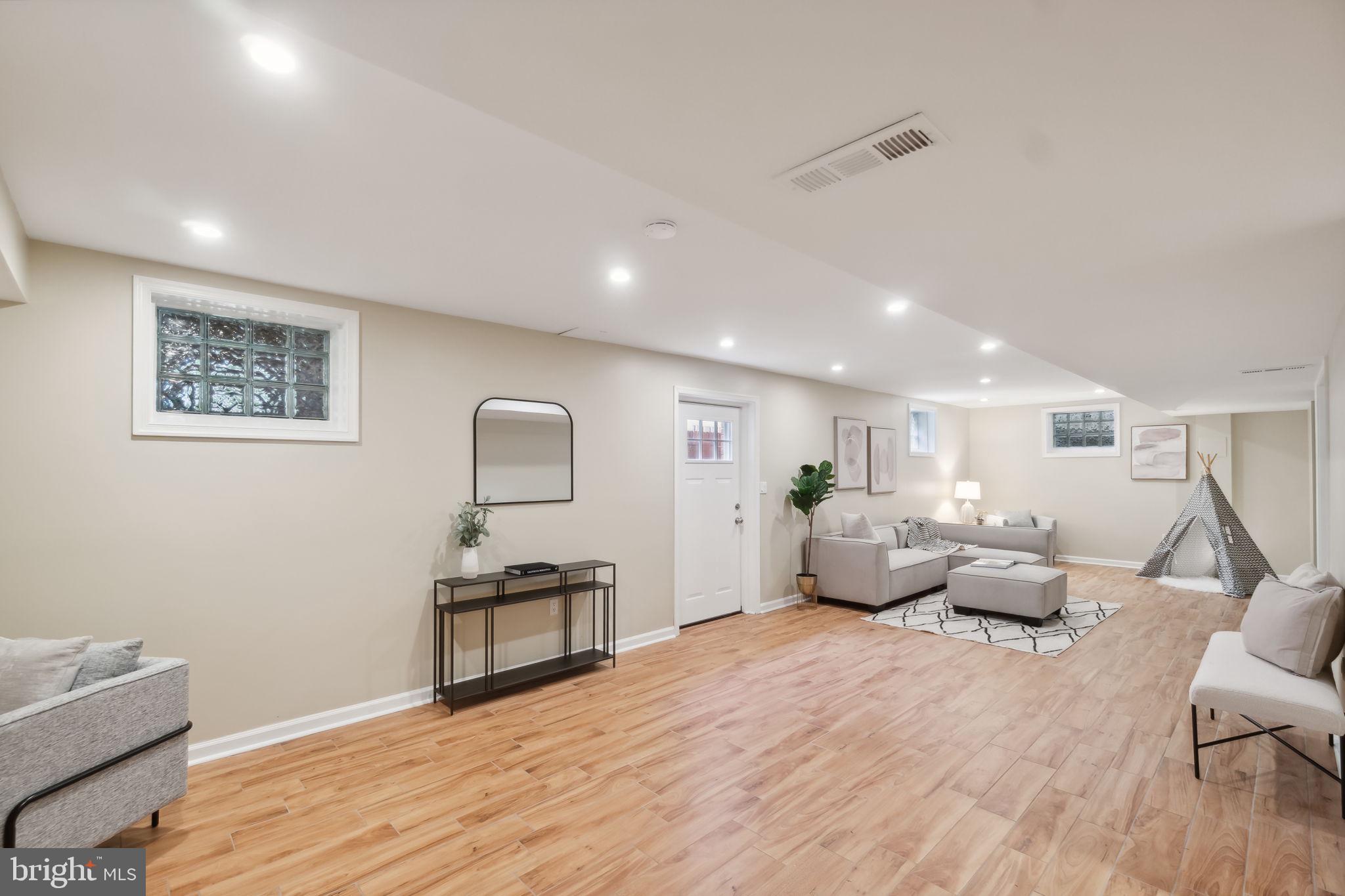 10010 Frederick Ave
