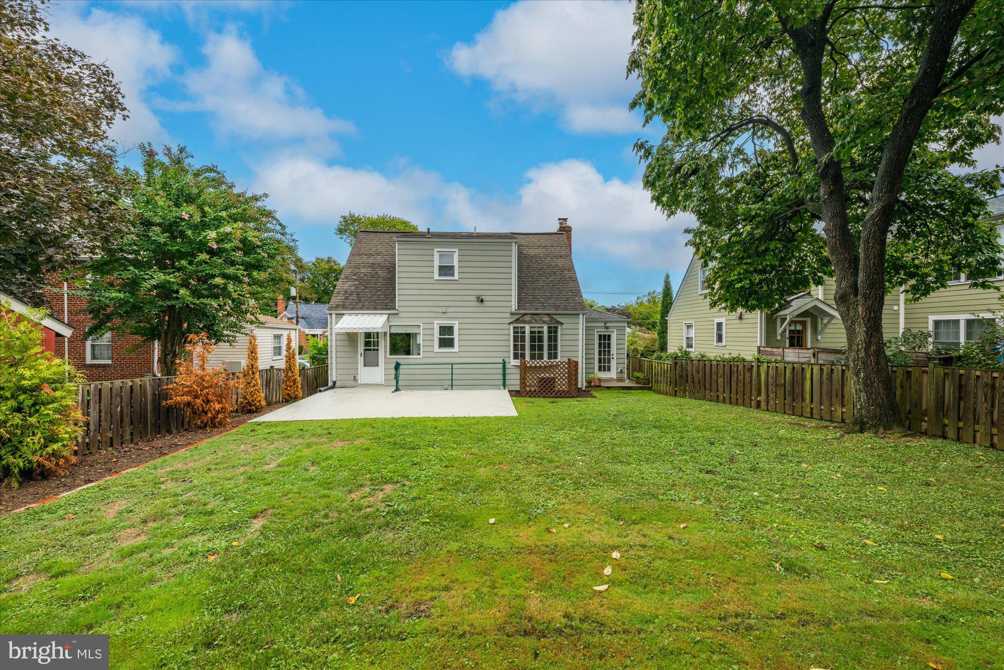 10104 Dallas Ave