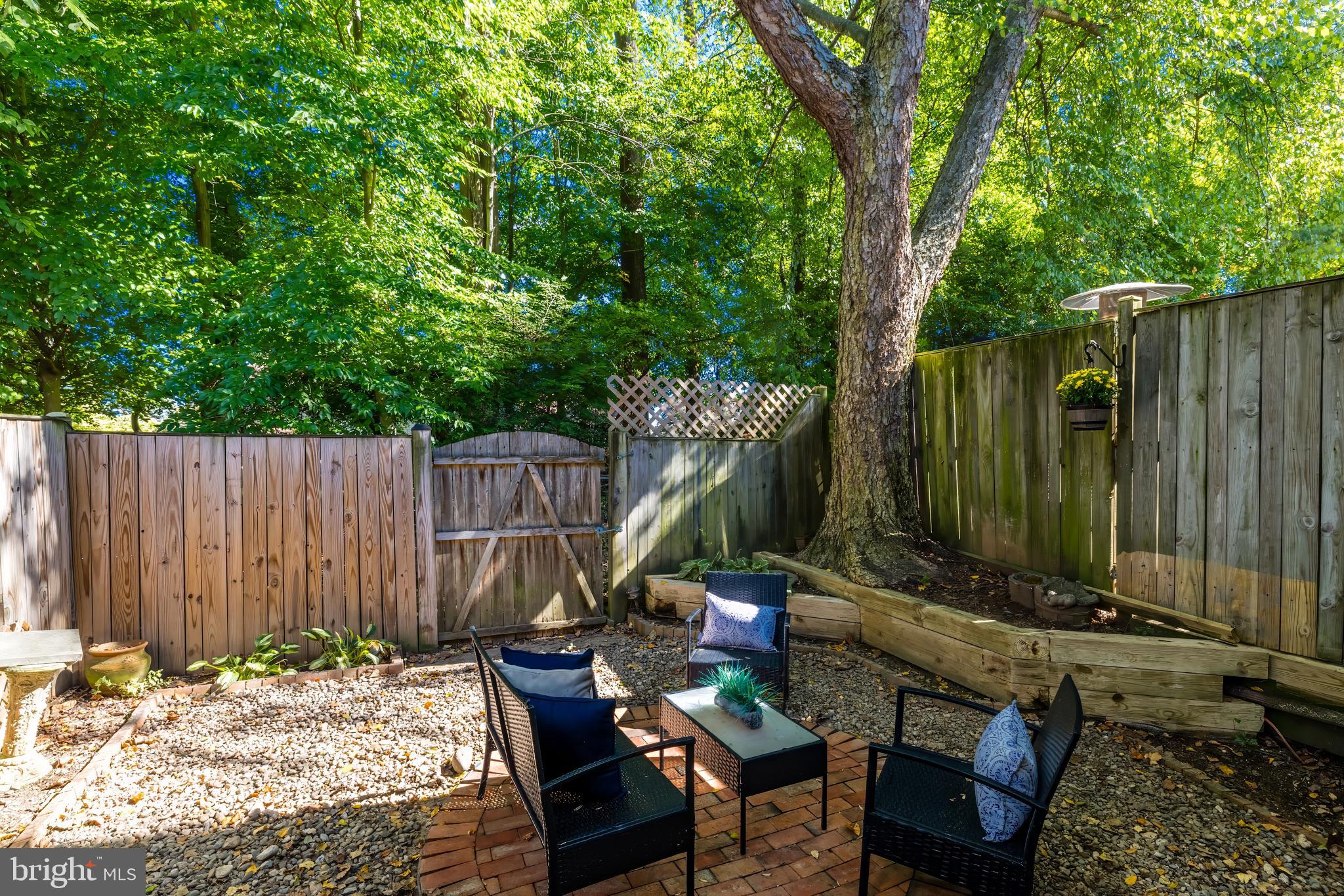 14913 Carriage Square Dr