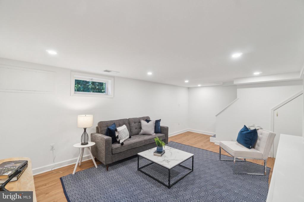 4313 Puller Dr
