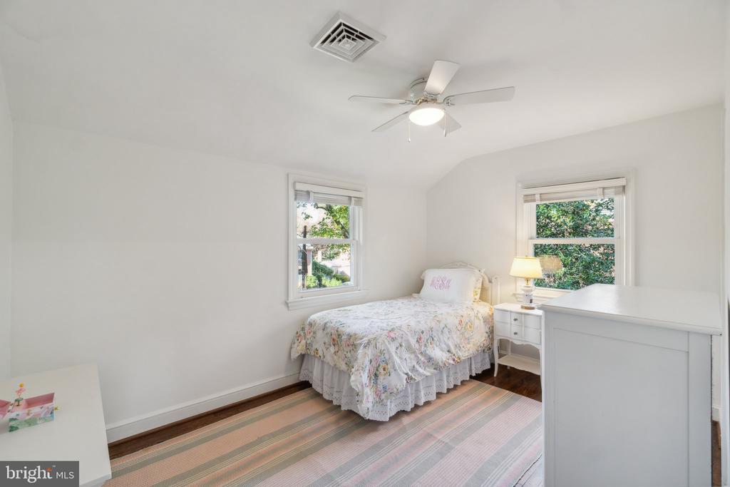 4313 Puller Dr