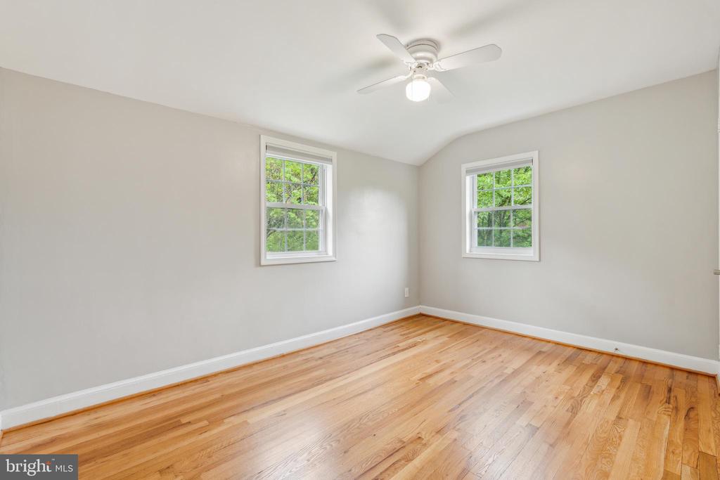 4411 Ambler Dr