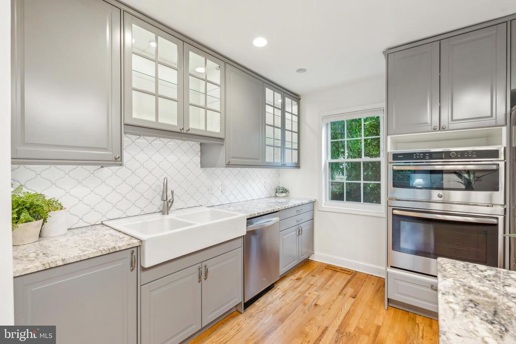 4411 Ambler Dr