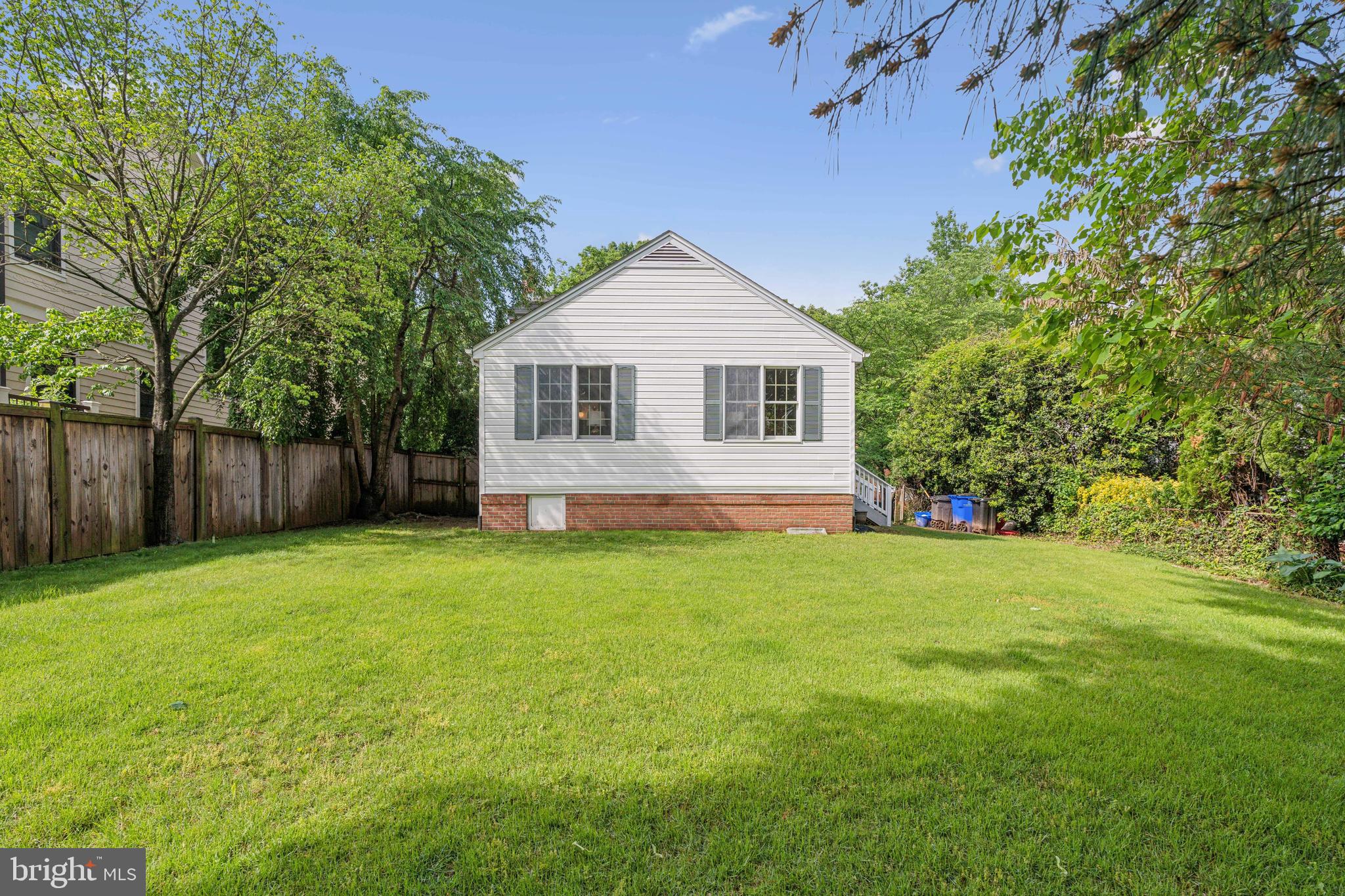4411 Ambler Dr